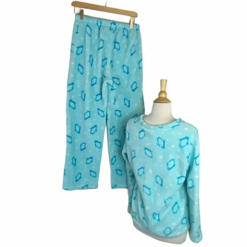 Pink M Fuzzy‎ Aqua penguin pjs set